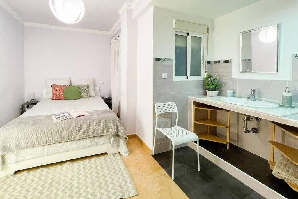 Coqueto Y Amplio Apartamento A 15 Min De La Playa Аликанте Экстерьер фото