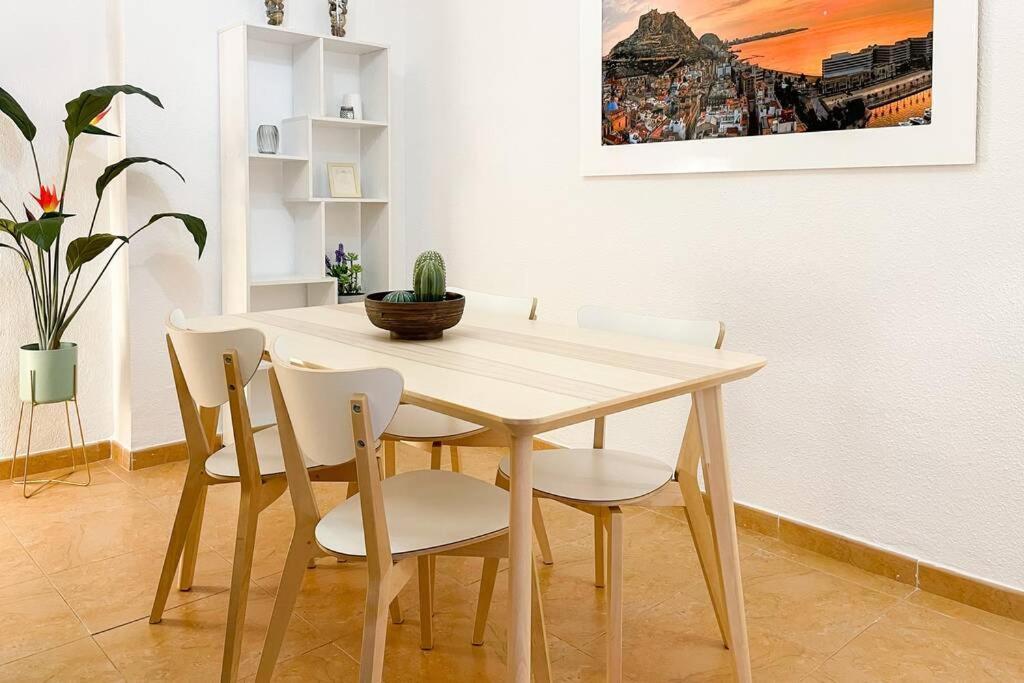 Coqueto Y Amplio Apartamento A 15 Min De La Playa Аликанте Экстерьер фото
